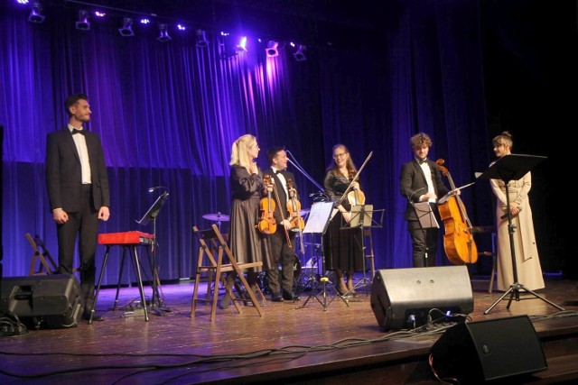 Koncert "Popiół i diament" zorganizowano w Rondzie w Chełmnie