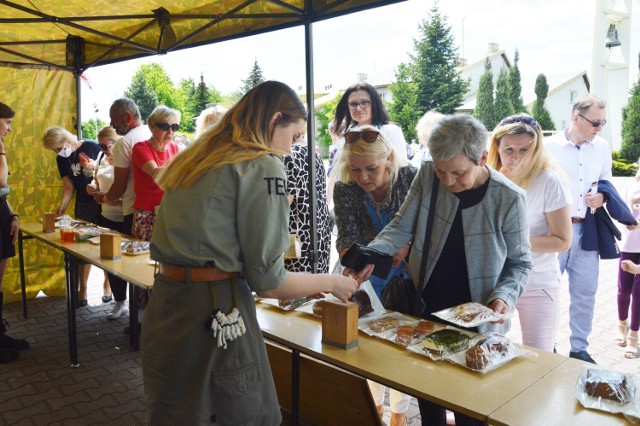 Kiermasz odbędzie się jeszcze w najbliższą niedzielę 6 czerwca.