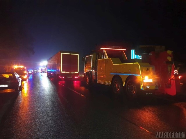 Wypadek w Dąbrowie na trasie Opole-Nysa