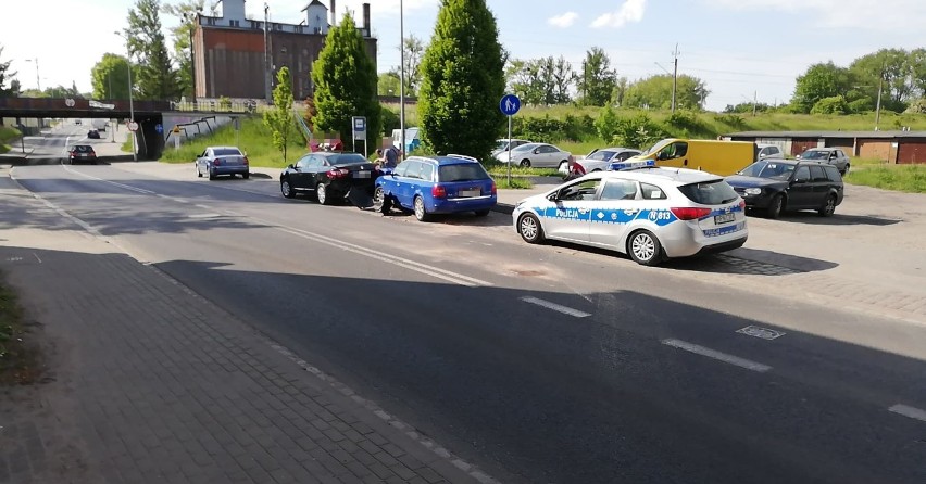 Kolizja drogowa na ulicy Poniatowskiego w Słupsku [ZDJĘCIA]