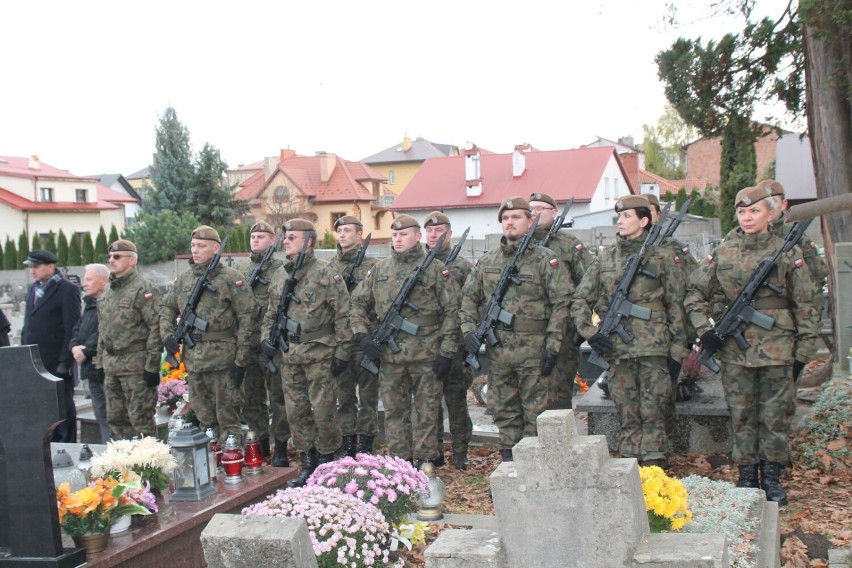 Grób Polskiego Legionisty por. Bolesława Przewoźniczka...