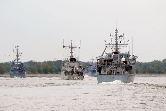 Rozpoczęła się operacja Solidarna Bellona – manewry sił NATO na Bałtyku z udziałem polskich okrętów, lotnictwa i jednostek brzegowych.