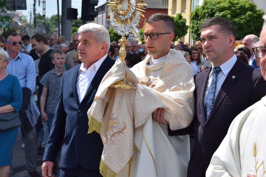 Z parafii WNMP w Zduńskiej Woli odszedł wikariusz ks. Damian Sochacki