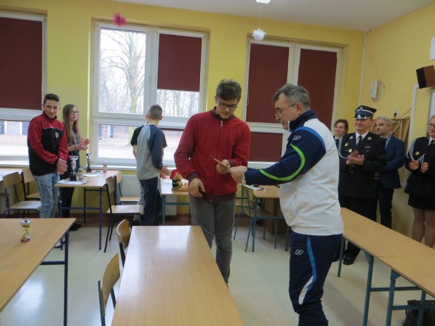 Turniej wiedzy pożarniczej zorganizowano w Piotrowie