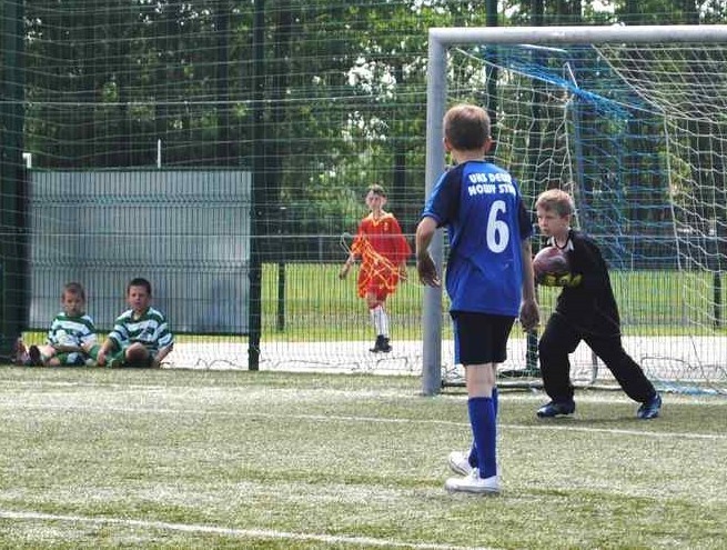 Piłka nożna. Uczniowie szkół podstawowych z powiatu malborskiego walczą o Puchar Tymbarku [ZDJĘCIA]