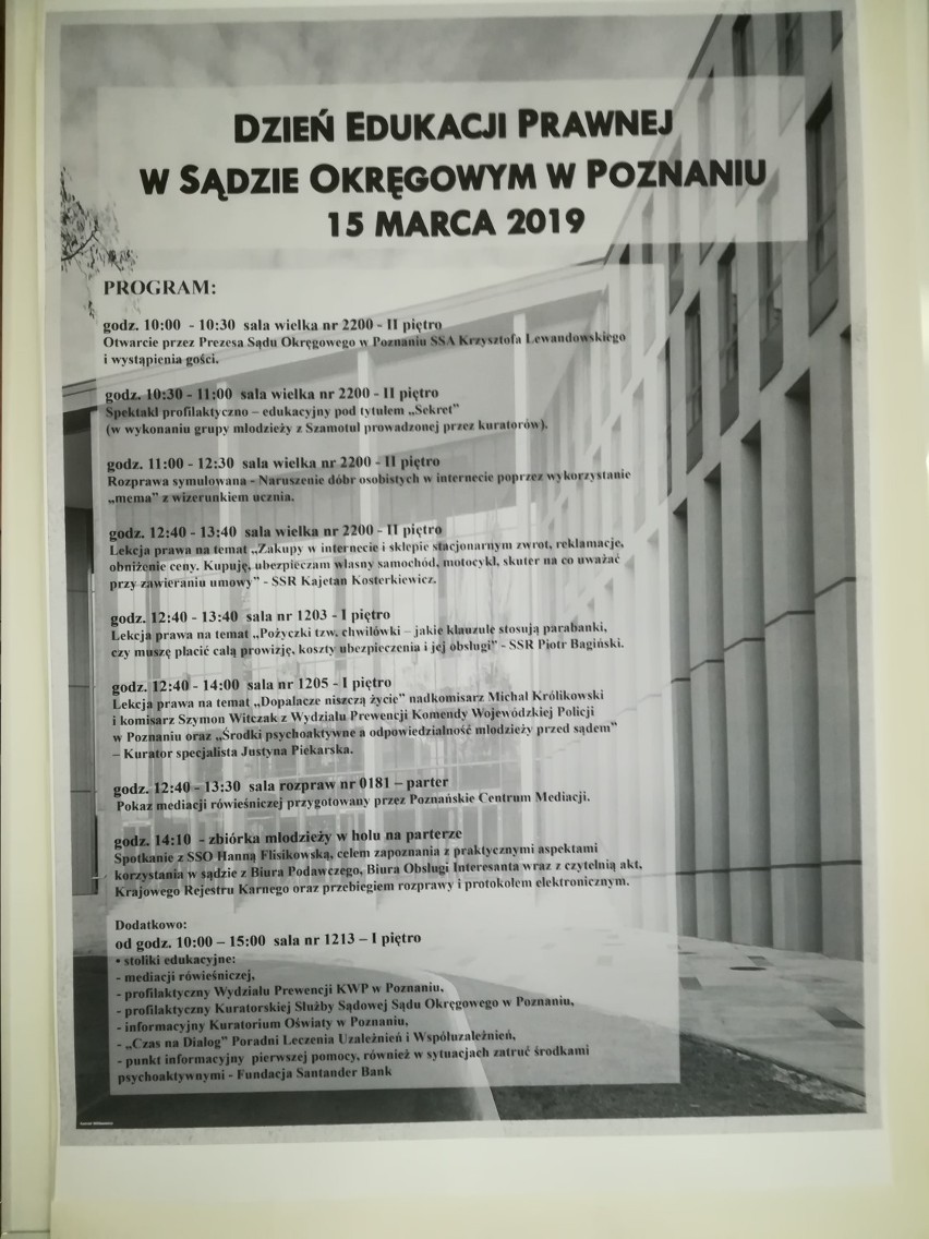 Młodzież z szamotulskiego "ogólniaka" na Dniu Edukacji Prawnej w Poznaniu [ZDJĘCIA]