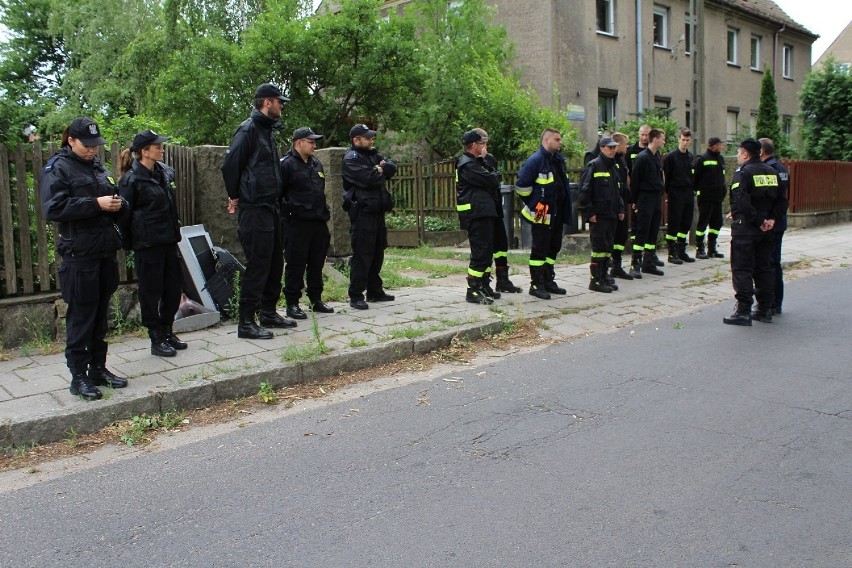 Policjanci z Żagania kontynuują poszukiwania zaginionego...