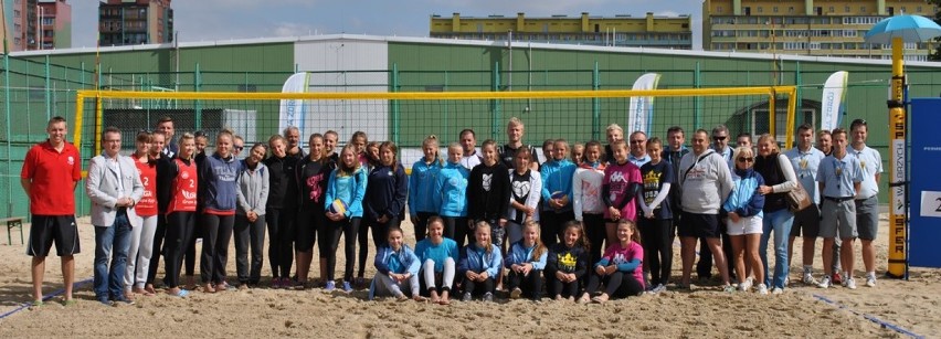 W Wałbrzychu rozgrywano Półfinały Mistrzostw Polski Kadetek w siatkówce plażowej. Walczyło 16 drużyn