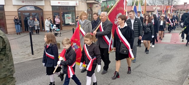 Obchody 232. rocznicy uchwalenia Konstytucji 3 Maja w Jędrzejowie. Więcej na kolejnych slajdach