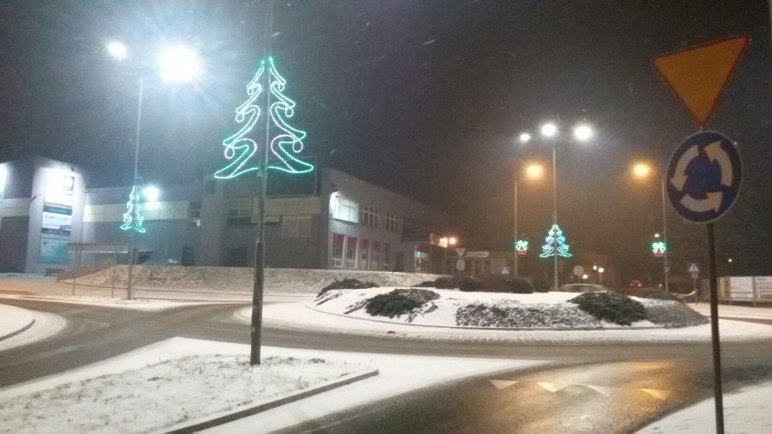 Zima w Kłobucku. Uważajcie na drogach [FOTO]