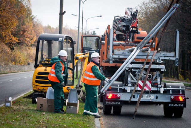 Całkowita wymiana oświetlenia ulicznego na energooszczędne w Wałbrzychu, zakończy się na początku 2015 r.