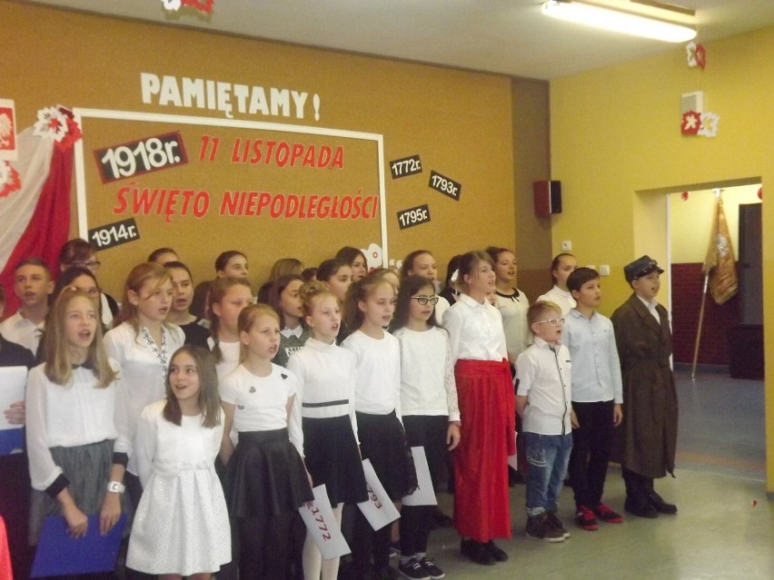 Święto Niepodległości w Szkole Podstawowej im. Mikołaja Kopernika w Dobrzycy