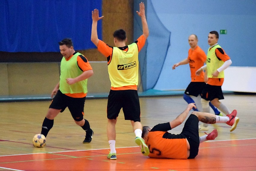 Pilska Liga Futsalu: Drużyna Szafy stała się postrachem dla faworytów. Najlepsze zespoły straciły z nią punkty. Zobaczcie zdjęcia