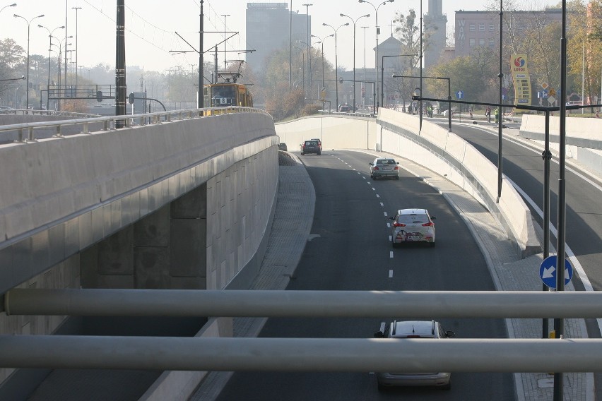 Trasa W-Z w Łodzi. Kierowcy mogą już korzystać z tunelu.