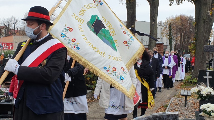 Ostatnie pożegnanie ks. kanonika Romana Skwiercza - Puck, 30.10.2020