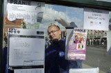Gdańsk: Tablice informacyjne przy przystankach do naklejania ogłoszeń. Projekt Civitas Mimosa