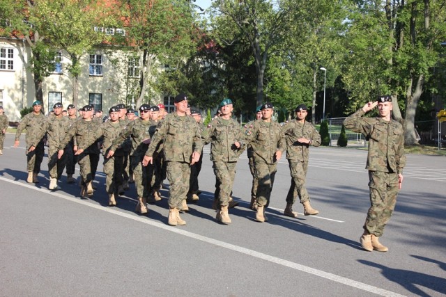 Z półrocznej misji wróciło ponad 230 żołnierzy Polskiego Kontyngentu Wojskowego w Rumunii. Trzon kontyngentu stanowiło około 170 żołnierzy 17. Wielkopolskiej Brygady Zmechanizowanej z Międzyrzecza i Wędrzyna, wspieranych przez specjalistów z innych jednostek (przede wszystkim 10 Brygady Logistycznej z Opola). Przez ostatnich sześć miesięcy szkolili się w Rumunii w ramach programu wzmocnienia południowej flanki NATO.