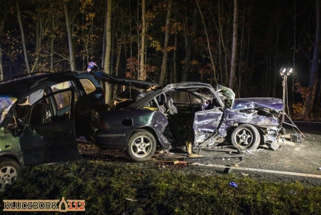 Policja poszukuje świadków tragicznego wypadku na drodze krajowej nr 11. 25-latek zginął, bo nie chciał się zderzyć z innym pojazdem?