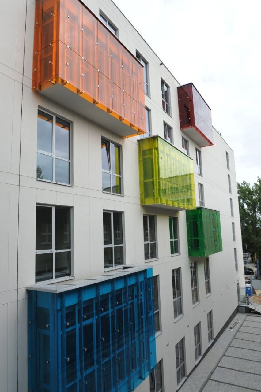 Budynek Instytutu Informatyki UMCS może codziennie zmieniać kolory