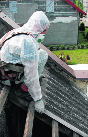 Środki Funduszu na likwidację azbestu dostępne jeszcze przez rok