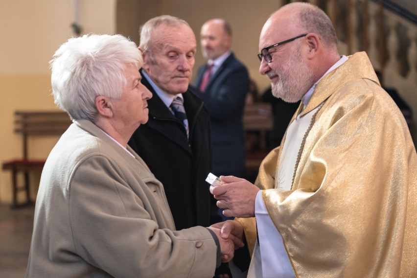 Diamentowe i Złote Gody w gminie Lubochnia. 65 - lecie świętowała jedna para małżeńska [zdjęcia]