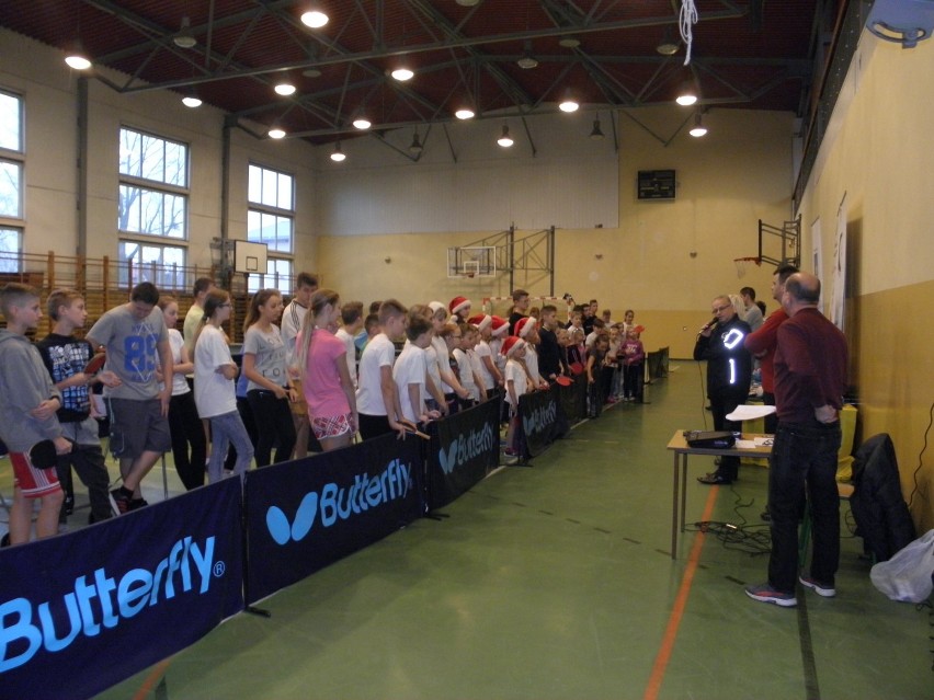 VII Gminny Turniej Tenisa Stołowego Szkół Podstawowych i Gimnazjalnych Rakietą z Mikołajem w Somoninie 2015