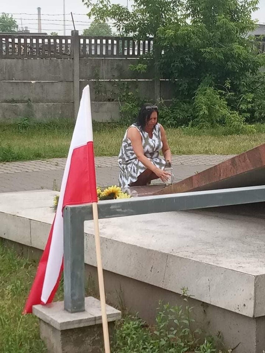 Nowa Lewica upamiętniła rocznicę egzekucji hitlerowskich na Kopcu w Radomsku