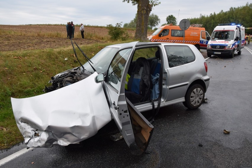 Wypadek na dk 22 w Chrząstowie 10.08.2019. Siedem osób...