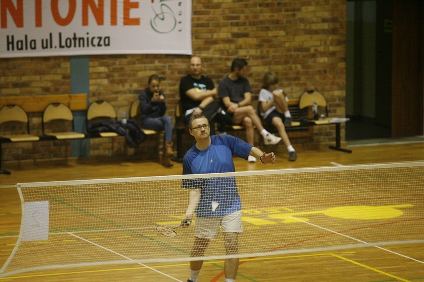 Mistrzostwa Legnicy w badmintonie (ZDJĘCIA)