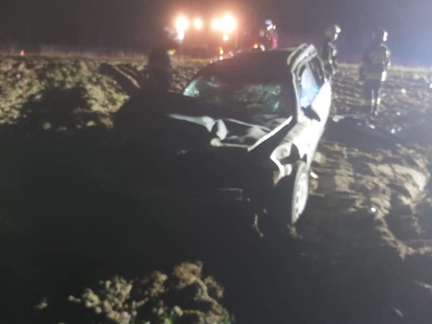 Wypadek na trasie Turza - Srebrna Góra. Samochód dachował [ZDJĘCIA] 