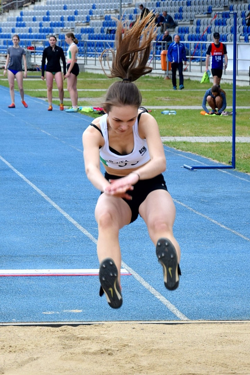 Lekka atletyka. Na stadionie przy ul. Żeromskiego odbył się Ogólnopolski Miting Kwalifikacyjny Gwdy. Zobaczcie zdjęcia z tej imprezy