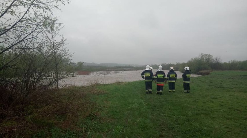 Czytaj więcej o zagrożeniu powodziowym w pow. żywieckim -...