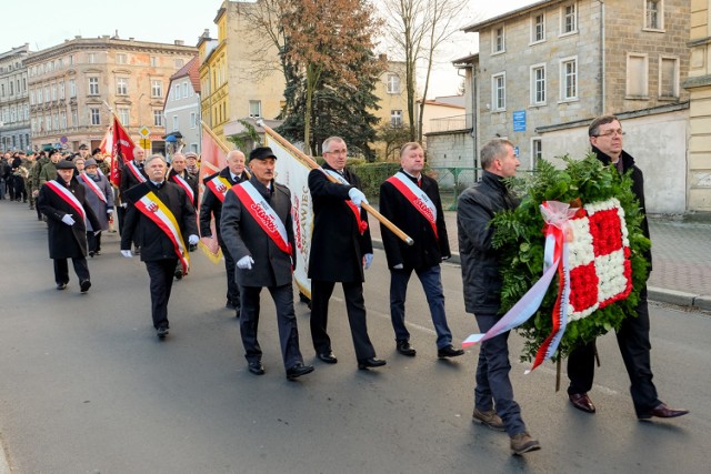 Tablicę upamiętniającą ofiary katastrofy smoleńskiej wmurowano w murze obronnym przy ulicy Bolesława Kubika – pierwszego powojennego burmistrza Bolesławca, który zginął tragicznie w 1945 roku.