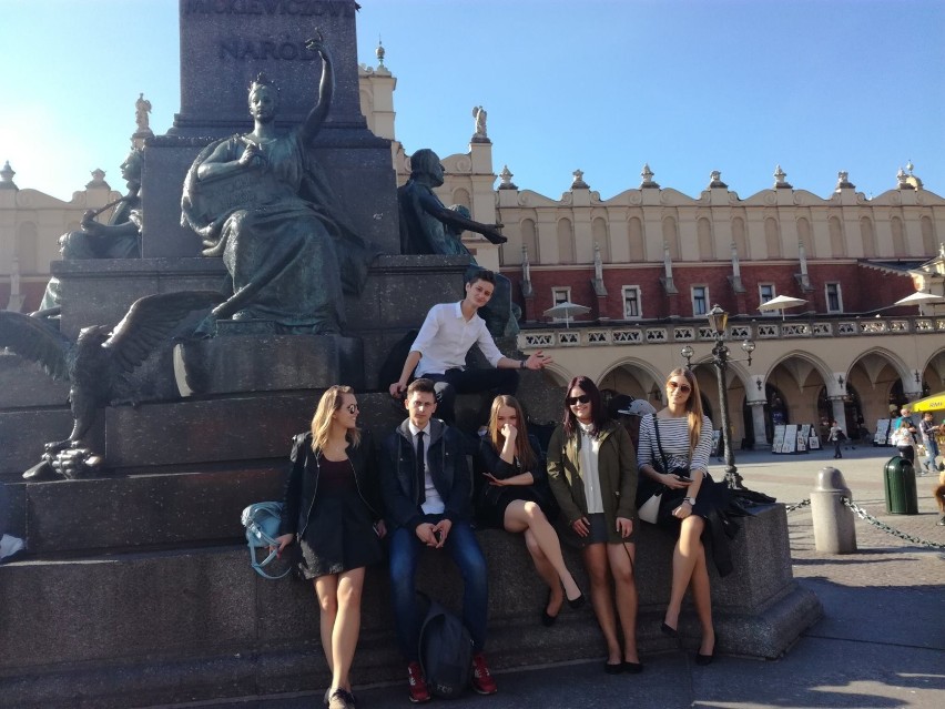 Uczniowie kłobuckiego liceum odwiedzili Kraków [FOTO]