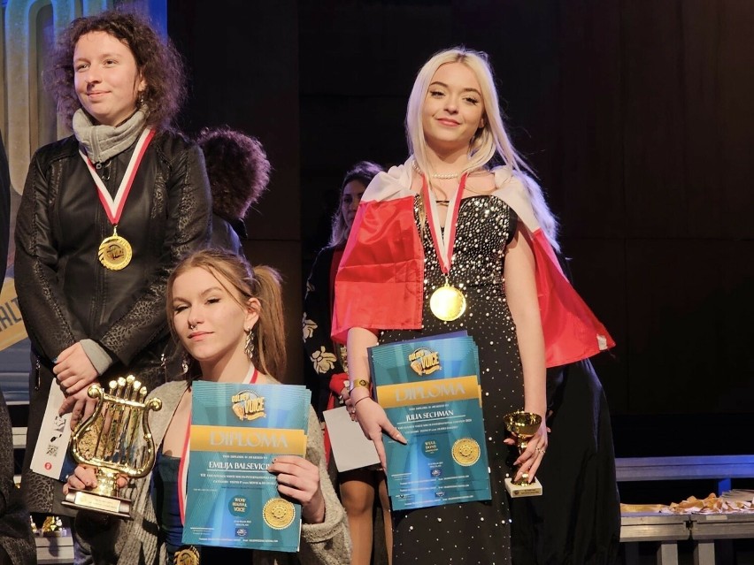 Triumf młodej wokalistki: Julia Sechman wygrywa na międzynarodowym festiwalu Golden Voice na Malcie