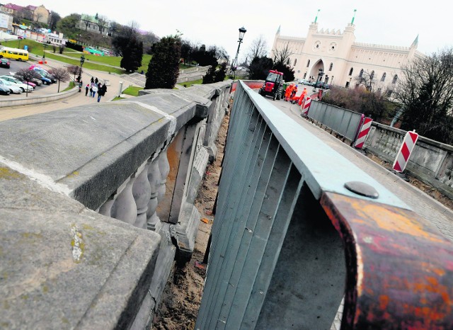 Takie zabezpieczenia będą stały do rozpoczęcia remontu