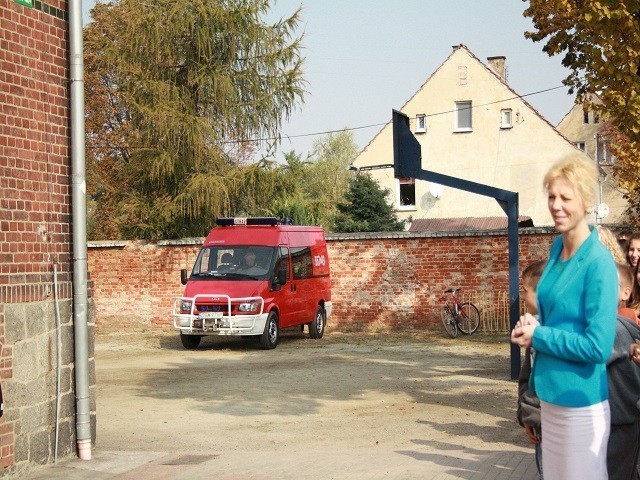 Alarm przeciwpożarowy w szkole w Goczałkowie