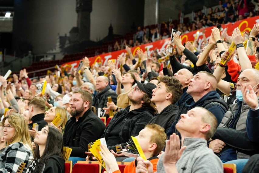 Kibice w Ergo Arenie na siatkarskim meczu Trefl Gdańsk -...