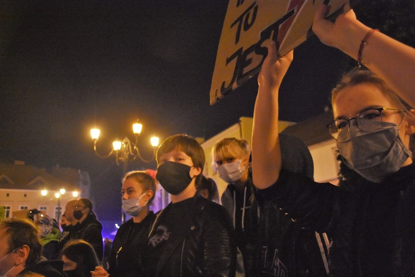 Protestujący w Rybniku krzyczeli na PiS nie na kościół