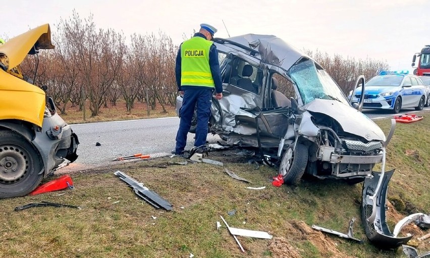 Wypadek śmiertelny pod Rawą Mazowiecką. Zginęły dwie osoby