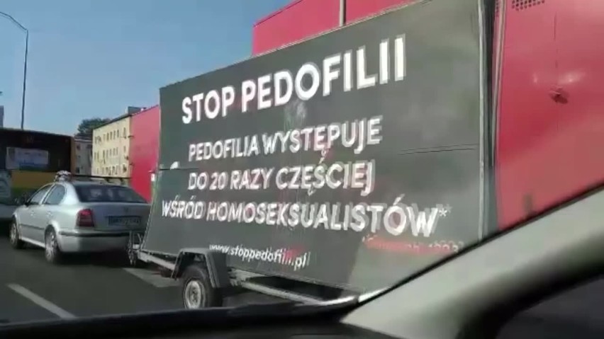 Taki baner od poniedziałku (15 października) pojawił się w...