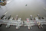 Awaria "Czajki". Wojsko buduje most pontonowy z tymczasowym rurociągiem. Minister Błaszczak obarcza winą prezydenta Trzaskowskiego