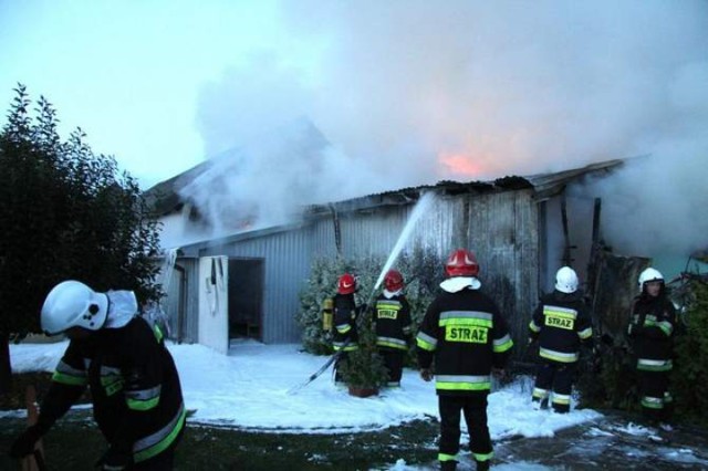 Dwa groźne pożary w Kielcach. W tym samym czasie płonął ...