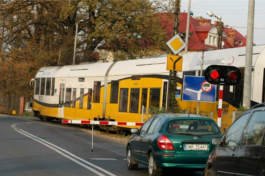 Skrzyżowanie ulic Bora-Komorowskiego, Okulickiego i Pzedwiośnie