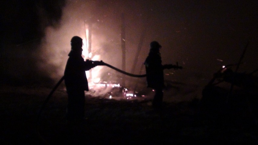 Strażacy uratowali przed pożarem dom w Obrzycku FOTO I FILM