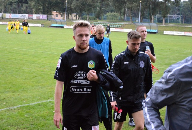 Piłkarze Lechii Zielona Góra przegrali na wyjeździe z Miedzią II Legnica 0:2.