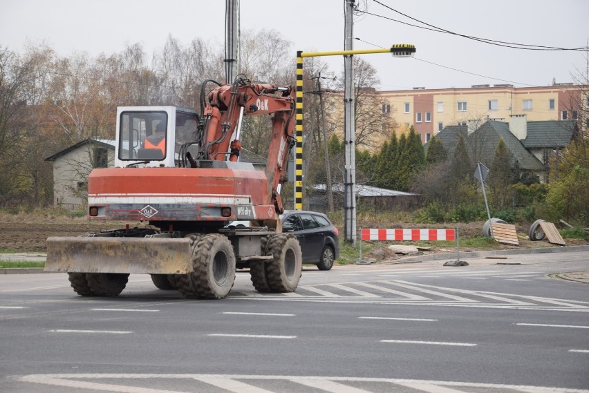 Budowa ulicy Trzcińskiej w Skierniewicach zbliża się do końca [ZDJĘCIA]