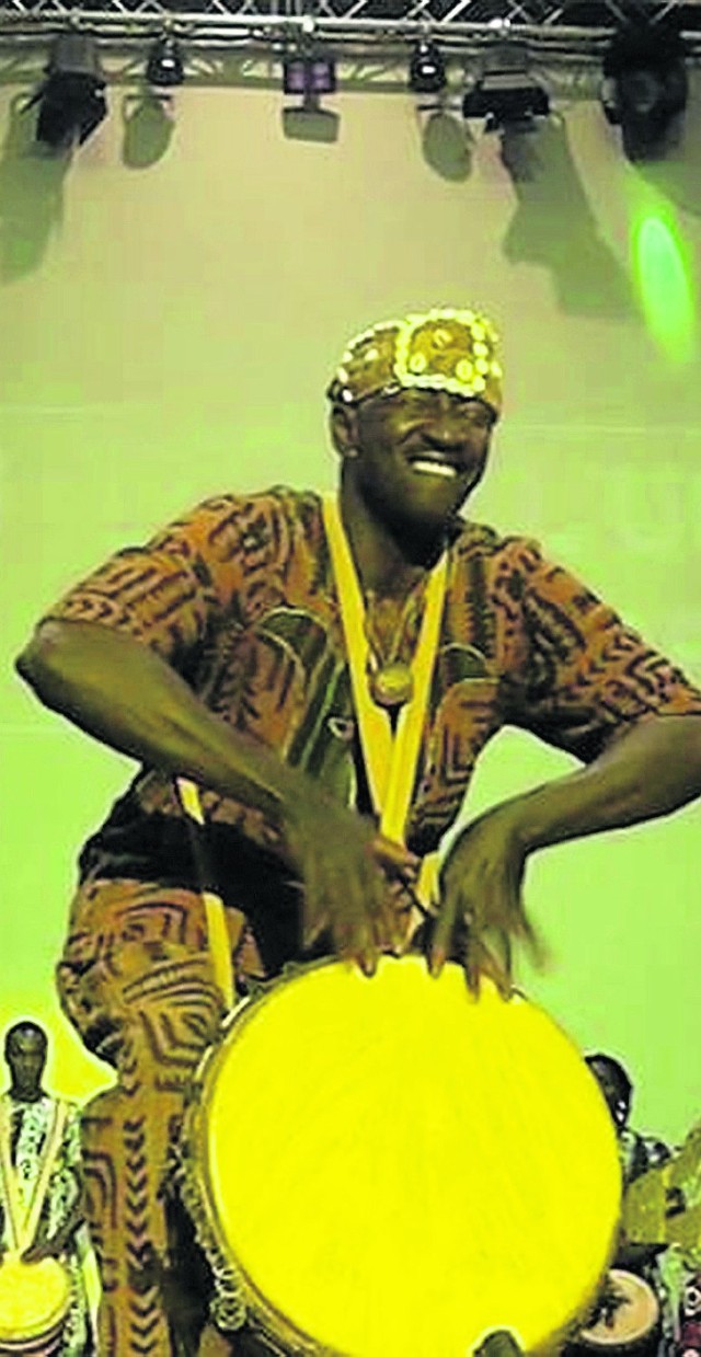 W Krakowie zagra m.in. mistrz djembe Adam Drame z Burkina Faso