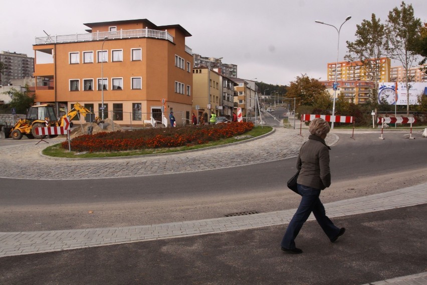 Remonty rond i skrzyżowań na Obłużu drogowcy realizowali...