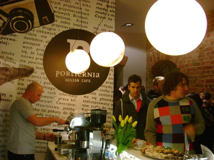 Portiernia Design Cafe to początek wędrówki po dawnym...